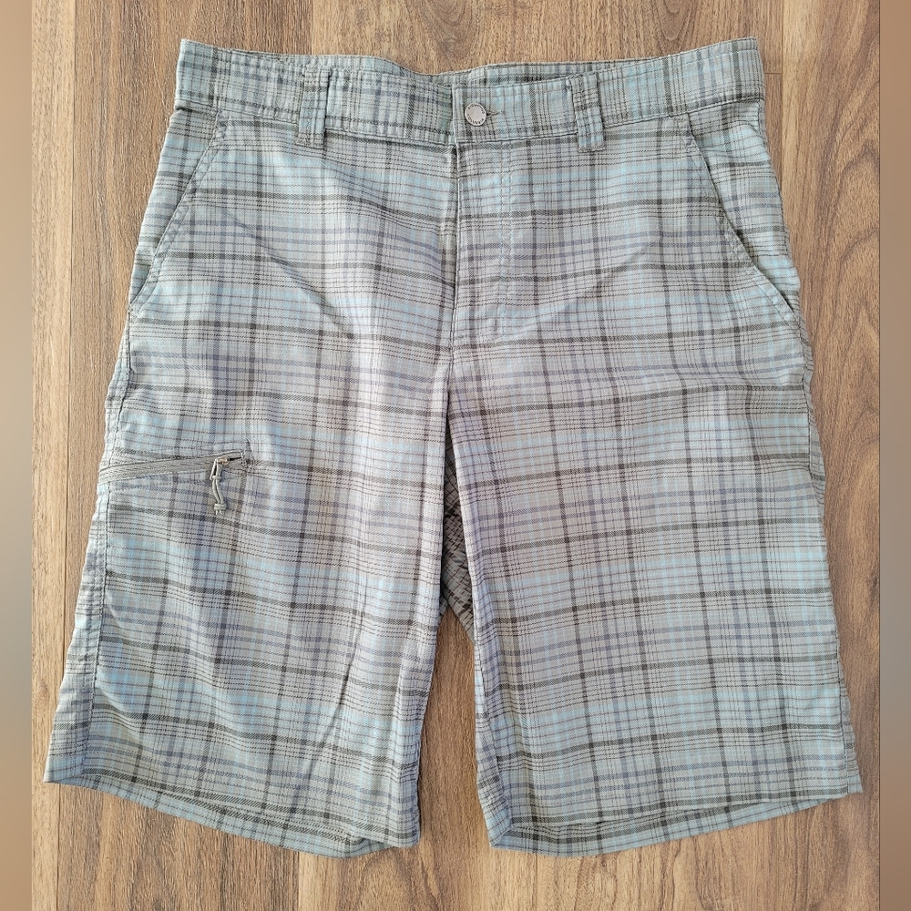 Columbia Men's Blue and Gray Plaid Cargo Pants